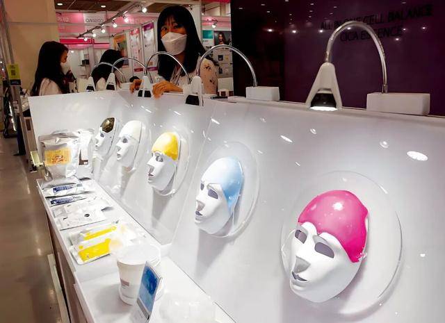 醫美特種兵，擠爆韓國整形科