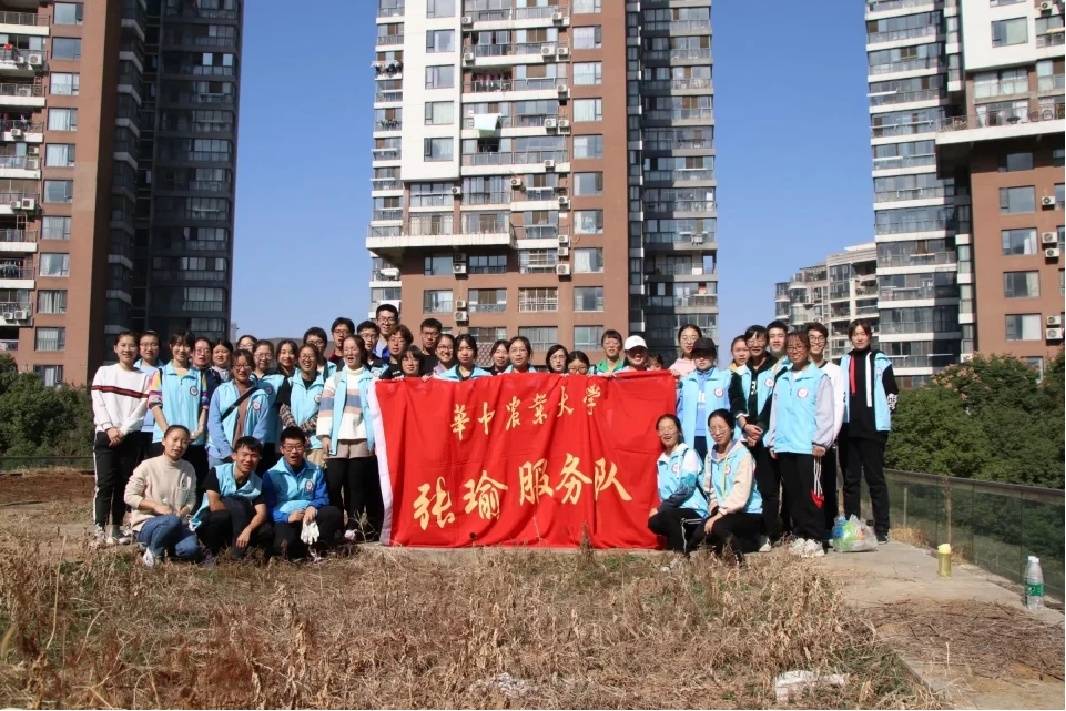 “替英雄同學盡孝”，大學生們堅持了15年